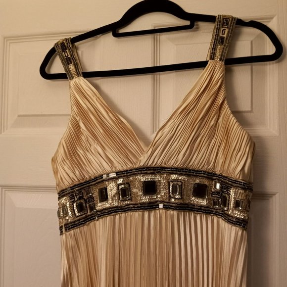 Grecian Style Dress - Picture 11 of 11